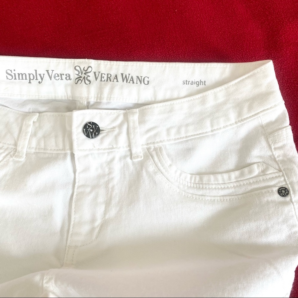 Simply Vera Vera Wang Straight - Picture 3 of 8